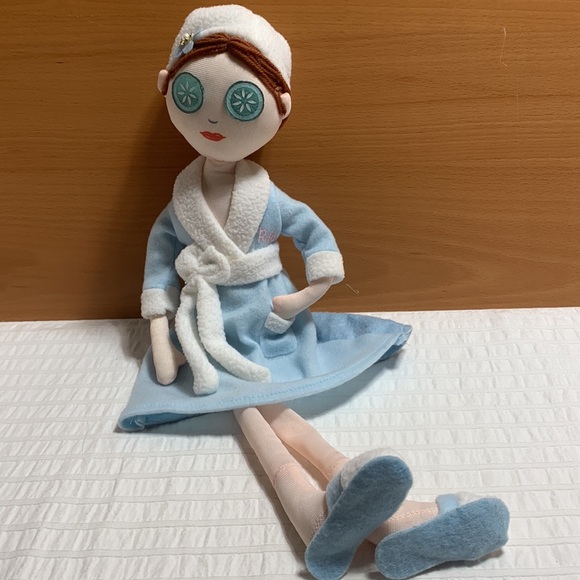 Spa Girl Decor Doll - Pamper Party Gift Basket Decor - Picture 6 of 11